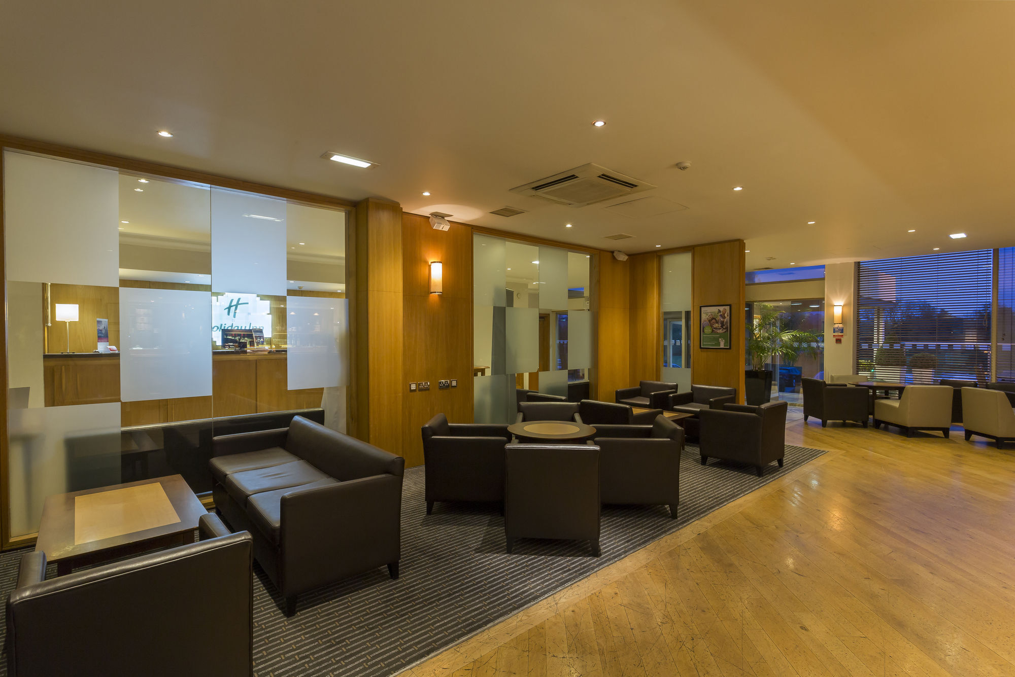 Holiday Inn Rugby-Northampton M1 Jct18 By Ihg Crick  Esterno foto